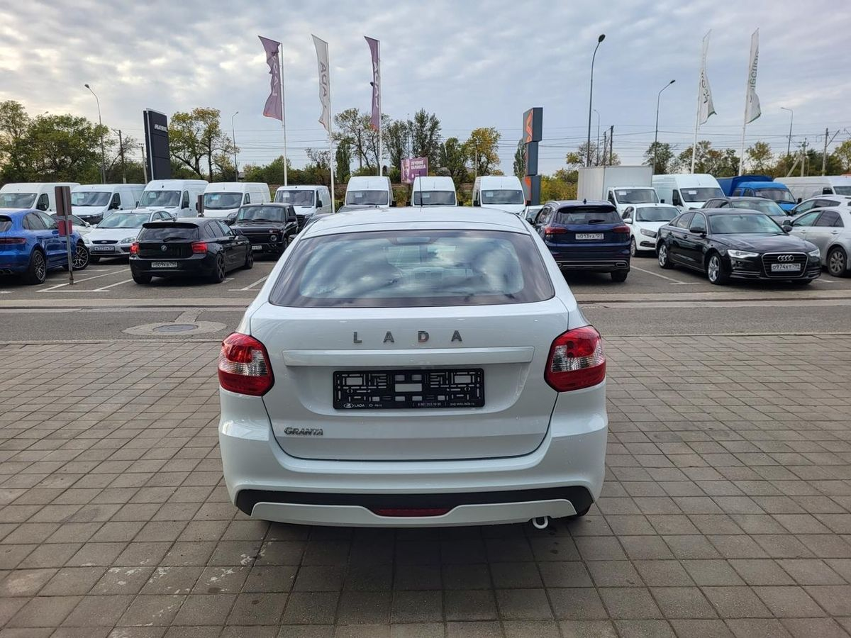 LADA Granta лифтбек I Рестайлинг, Белый "Ледниковый", 928000 рублей, вид 6