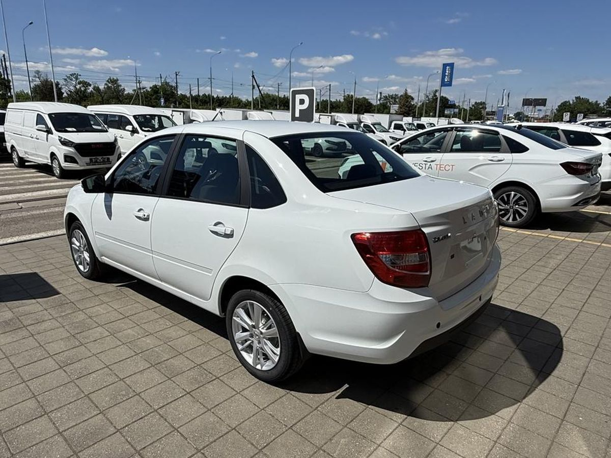 LADA Granta седан I Рестайлинг, Белый "Ледниковый", 1098000 рублей, вид 5