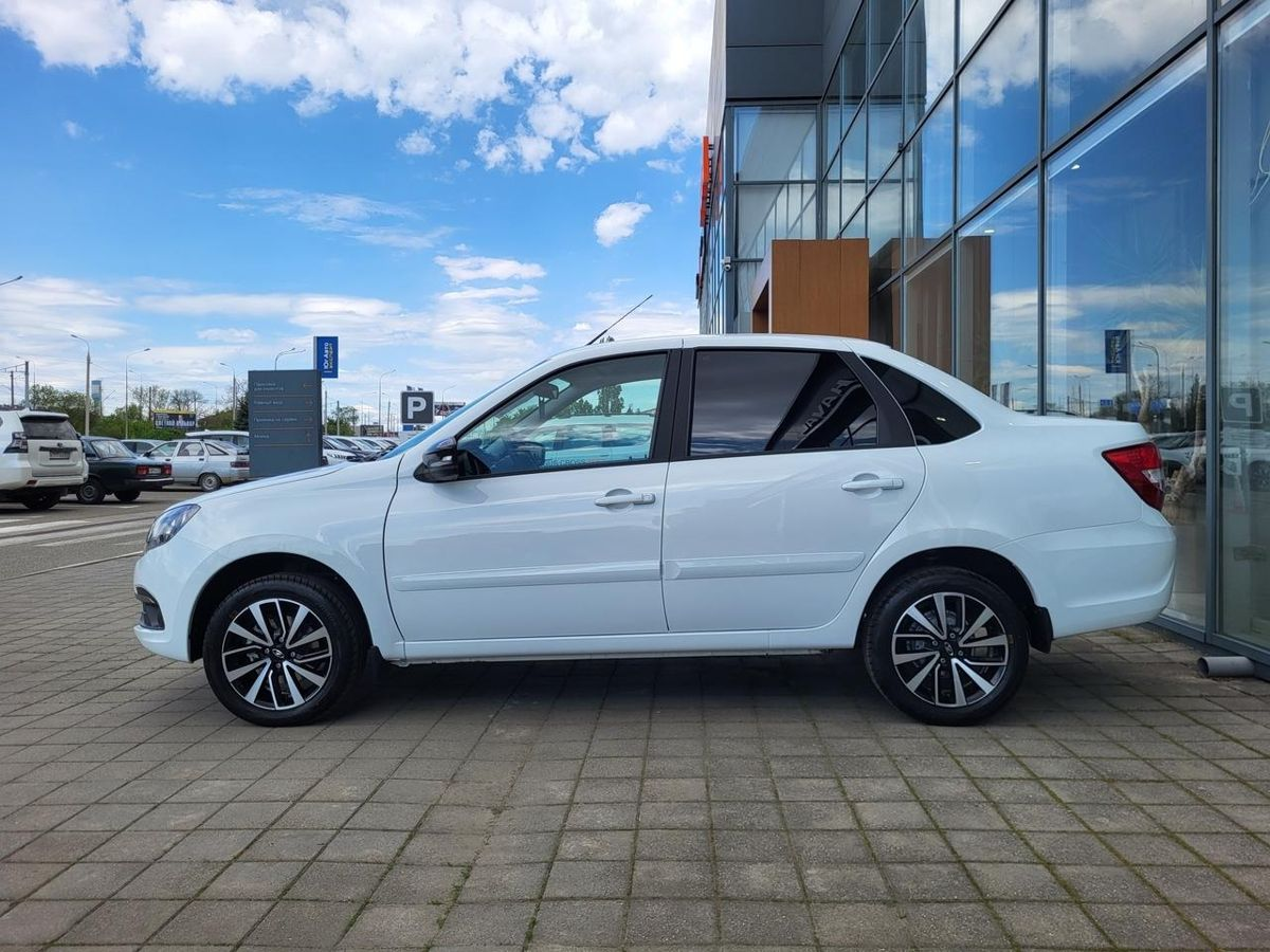 LADA Granta седан I Рестайлинг, Белый "Ледниковый", 1170000 рублей, вид 4