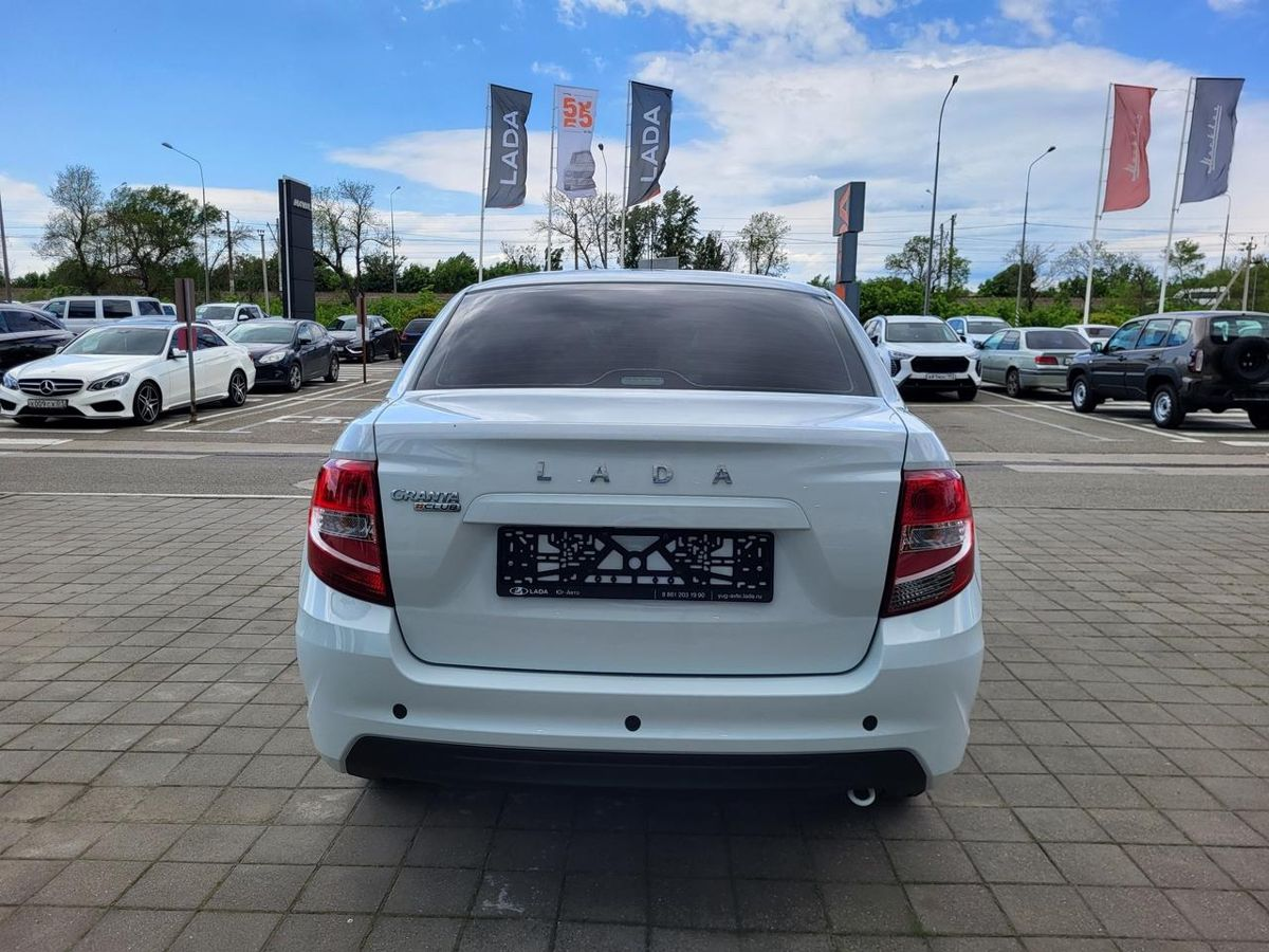 LADA Granta седан I Рестайлинг, Белый "Ледниковый", 1170000 рублей, вид 6