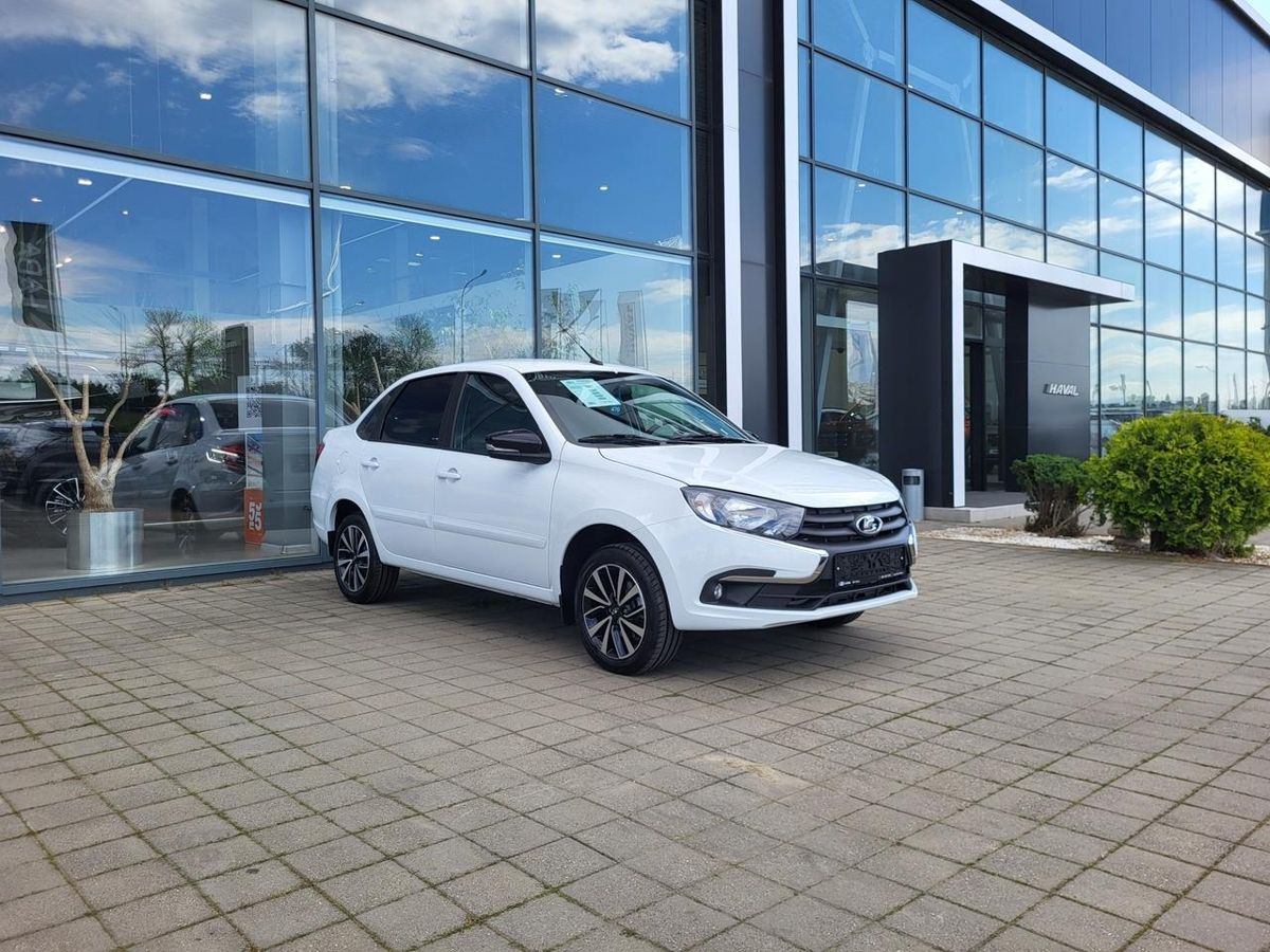LADA Granta седан I Рестайлинг, Белый "Ледниковый", 1170000 рублей, вид 9
