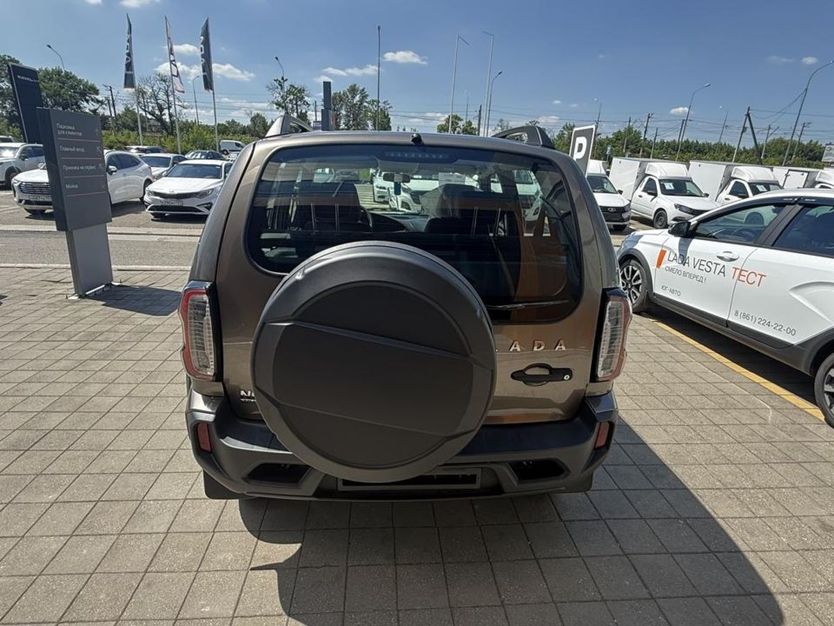 LADA Niva Travel I Рестайлинг, Золотисто-коричневый "Кориандр" металлик, 1553000 рублей, вид 6