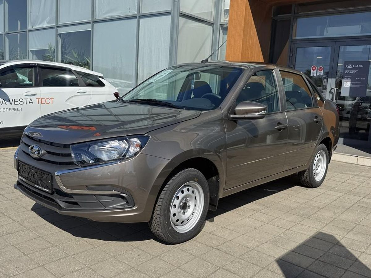 LADA Granta седан I Рестайлинг, Золотисто-коричневый "Кориандр" металлик, 918000 рублей, вид 2