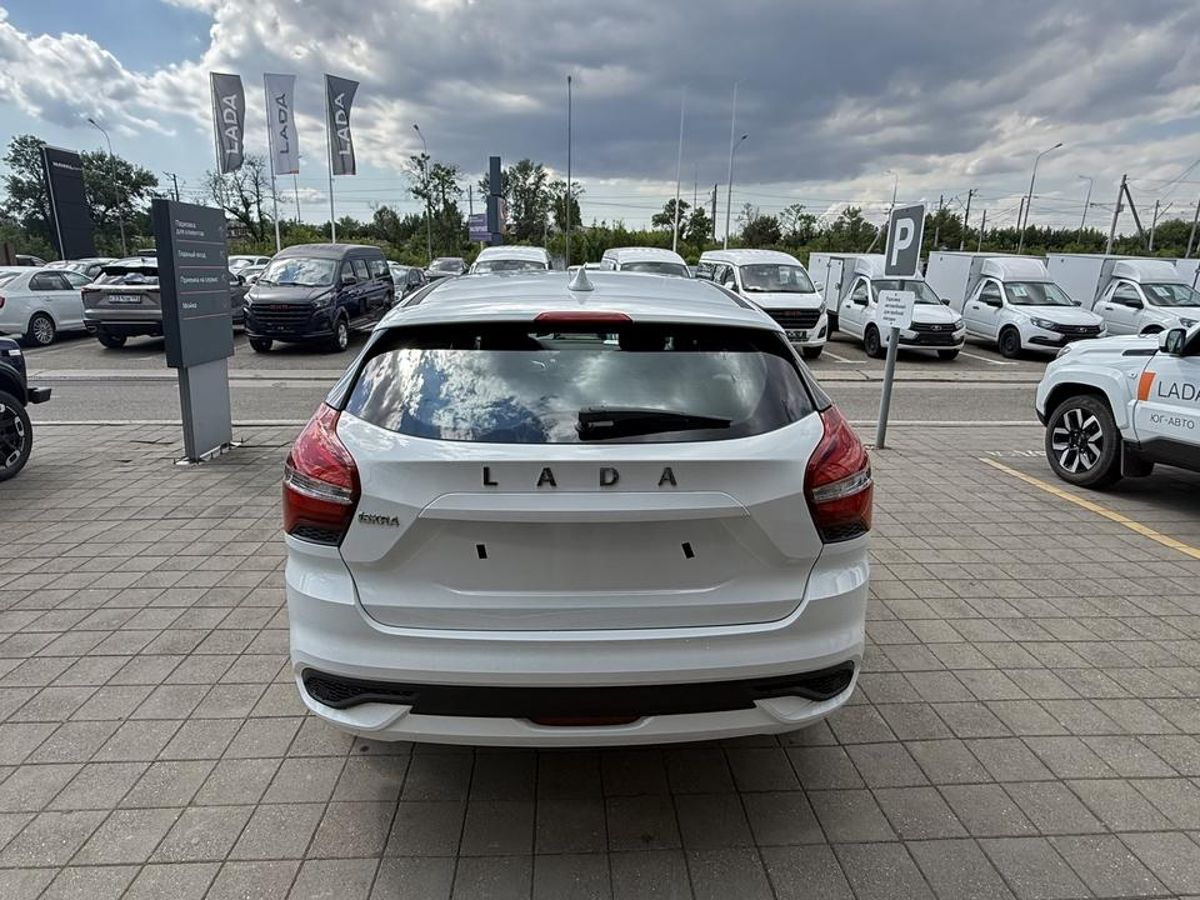 LADA Iskra SW I, Белый "Ледниковый", 1605000 рублей, вид 6