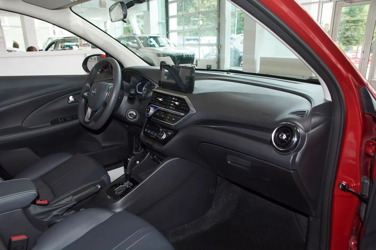 Changan Alsvin I, Искрящийся красный, 1540801 рублей, вид 15