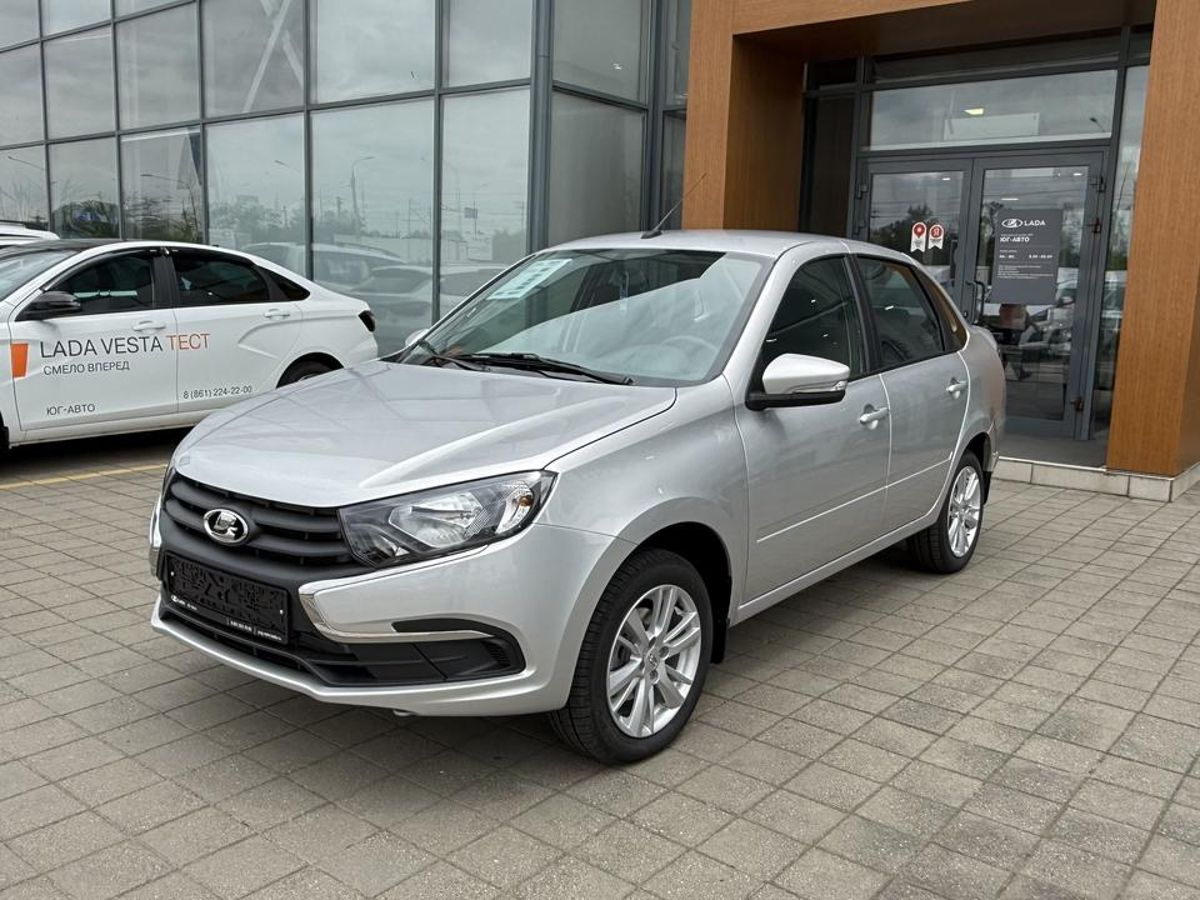 LADA Granta седан I Рестайлинг, Серебристый "Платина" металлик, 1118000 рублей, вид 2