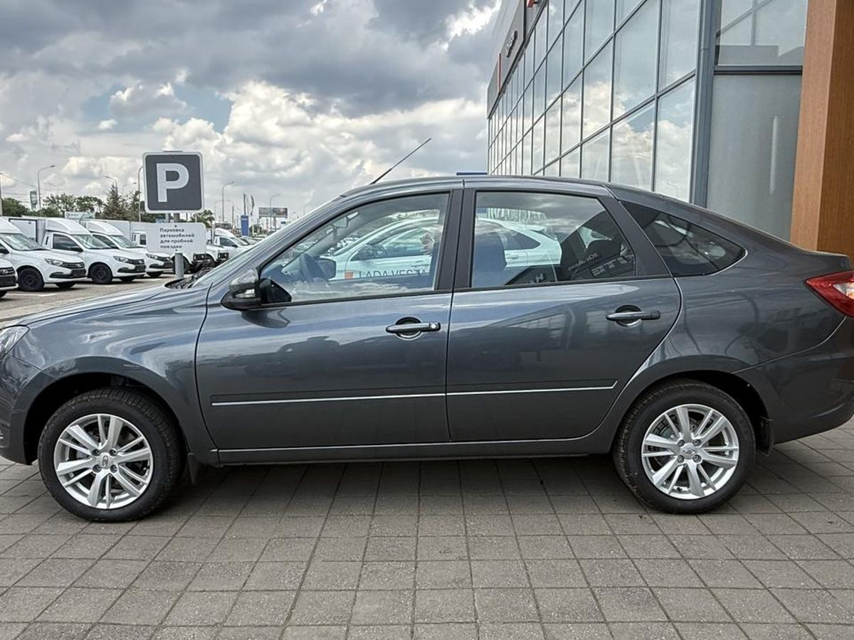 LADA Granta лифтбек I Рестайлинг, Серебристо-темно-серый "Борнео" металлик, 1098000 рублей, вид 4