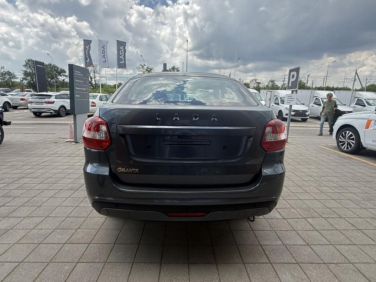 LADA Granta лифтбек I Рестайлинг, Серебристо-темно-серый "Борнео" металлик, 1098000 рублей, вид 6