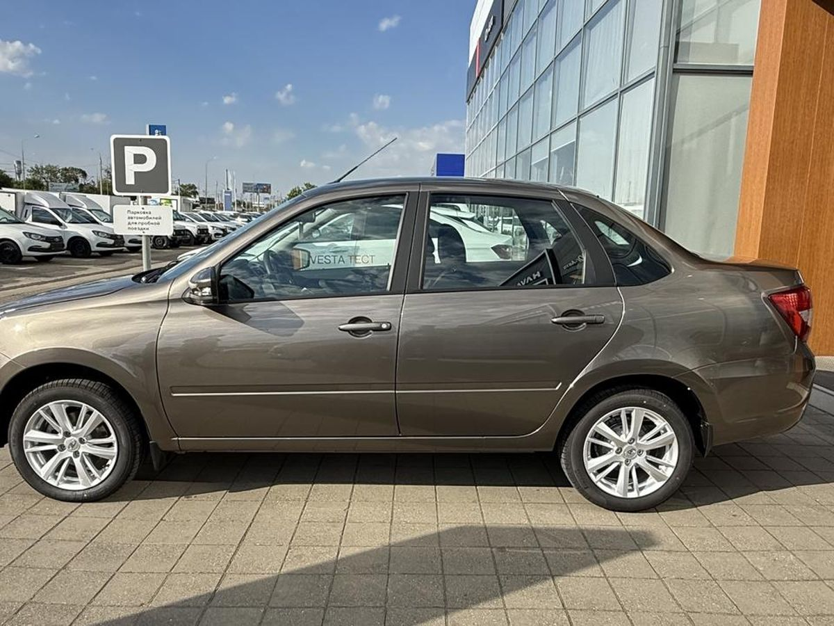 LADA Granta седан I Рестайлинг, Золотисто-коричневый "Кориандр" металлик, 1098000 рублей, вид 4