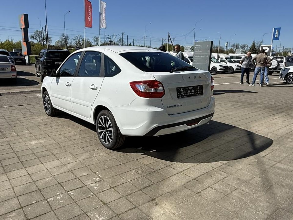 LADA Granta лифтбек I Рестайлинг, Белый "Ледниковый", 1154000 рублей, вид 4
