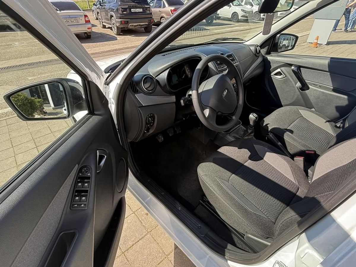 LADA Granta лифтбек I Рестайлинг, Белый "Ледниковый", 1154000 рублей, вид 12