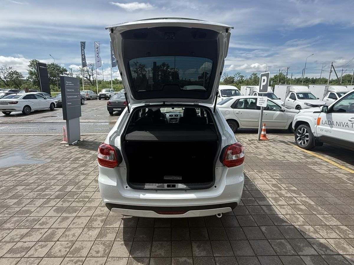 LADA Granta лифтбек I Рестайлинг, Белый "Ледниковый", 1128000 рублей, вид 7