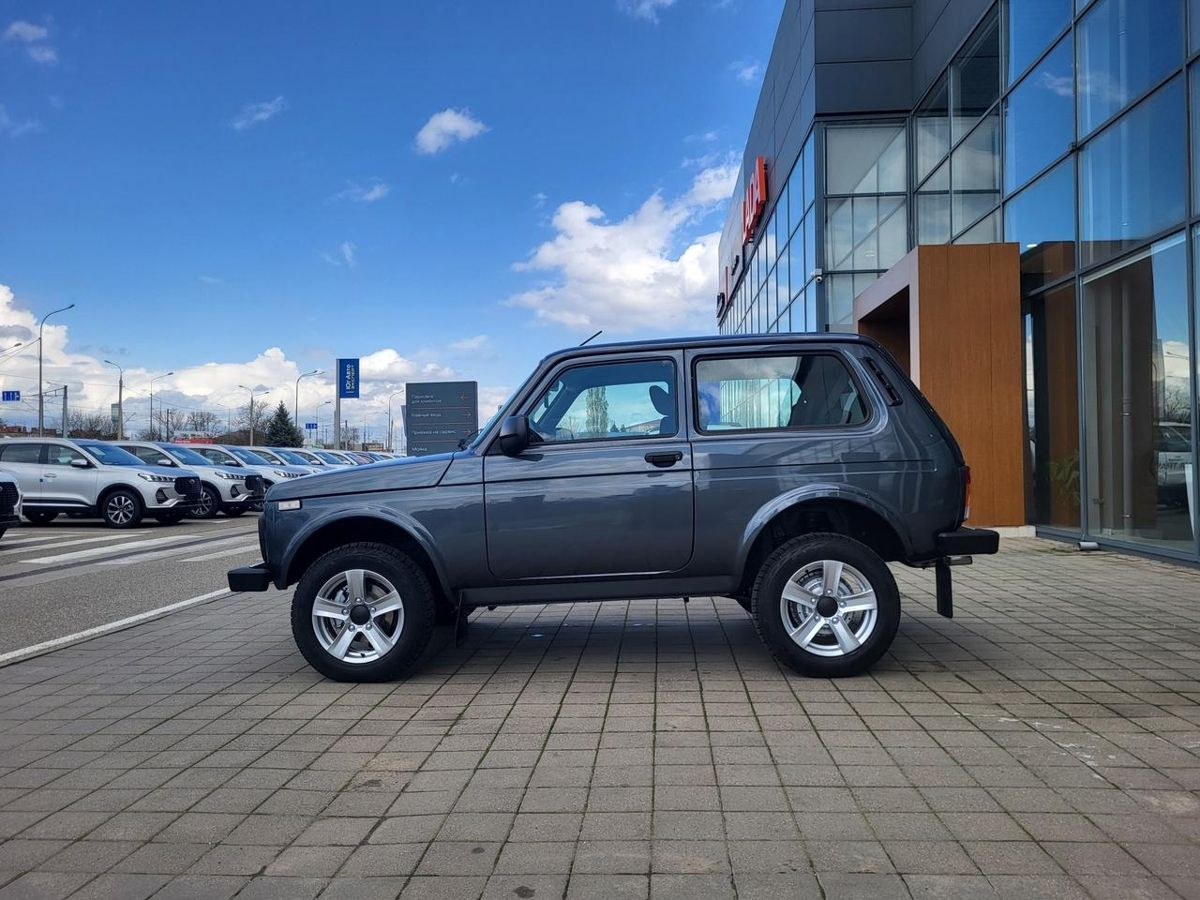 LADA Niva Legend I, Серебристо-темно-серый "Борнео" металлик, 1060000 рублей, вид 5