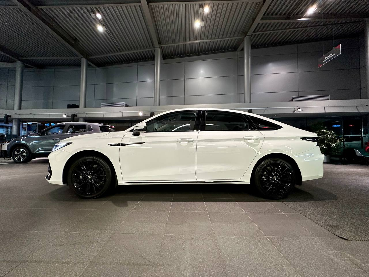Chery Arrizo 8 I, Искрящийся белый, 2576900 рублей, вид 8
