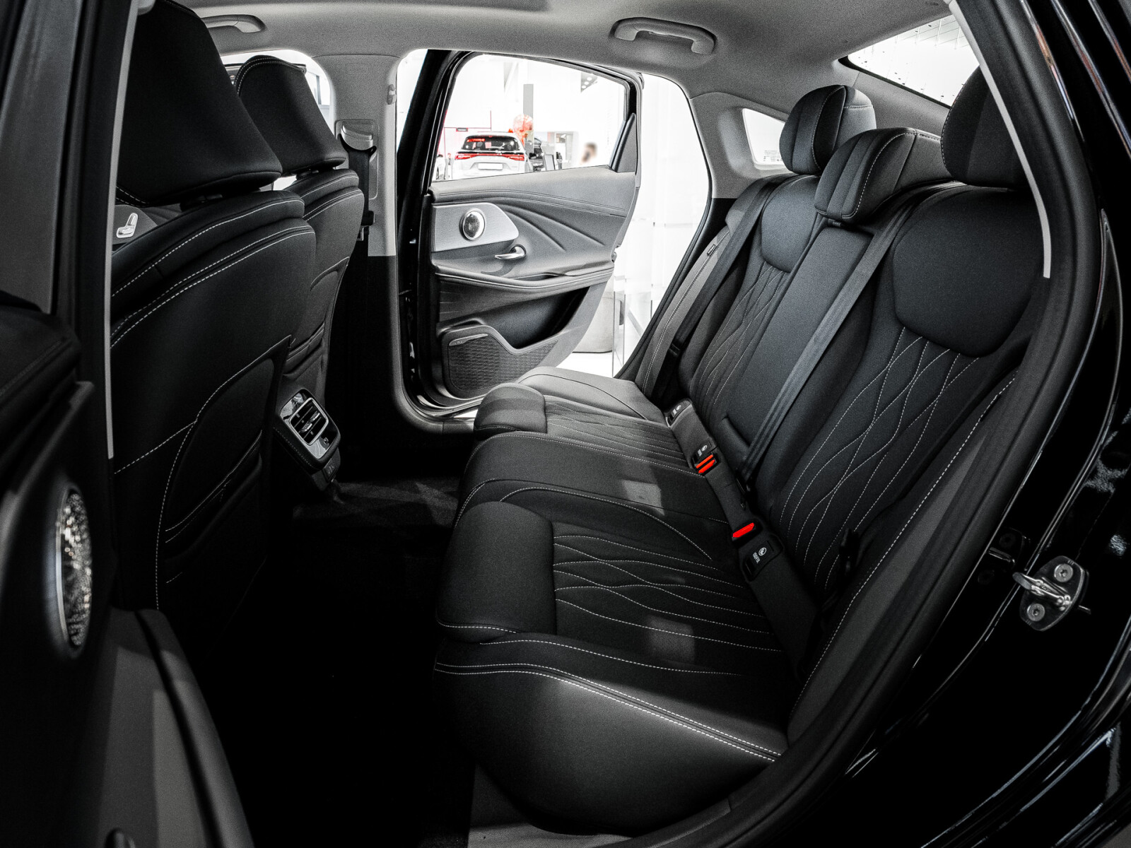 Chery Arrizo 8 I, Глубокий черный, 2735000 рублей, вид 4