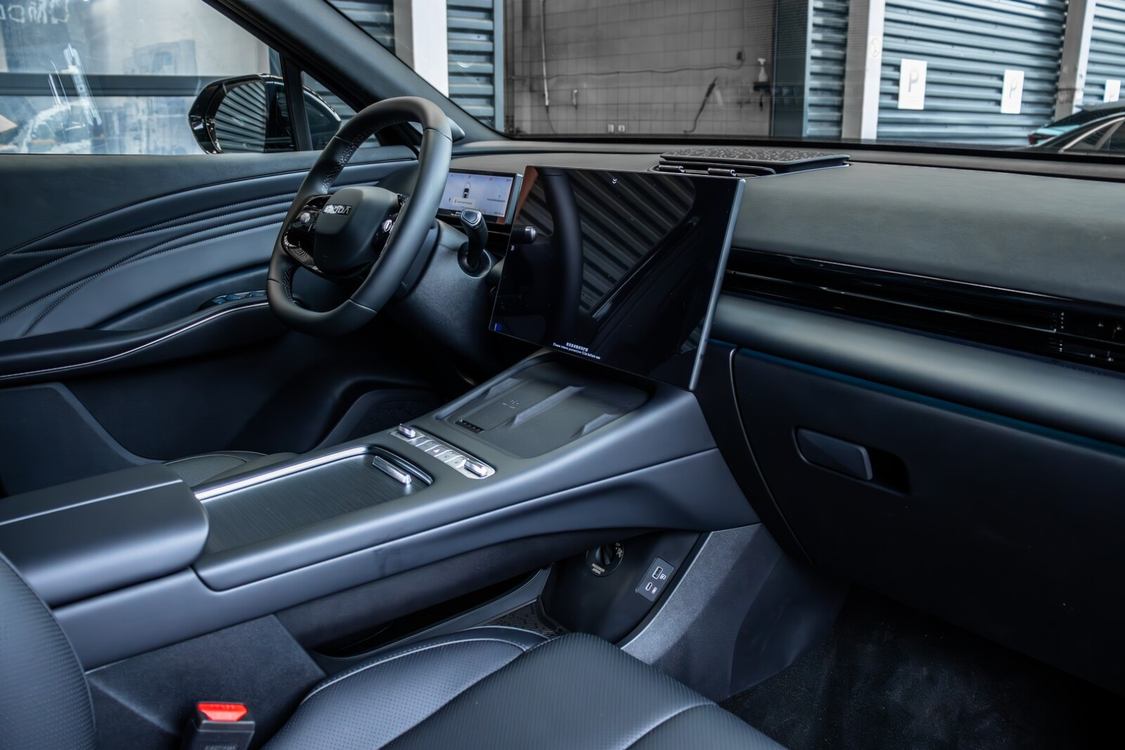 OMODA C7 I, Черный, 2366010 рублей, вид 13