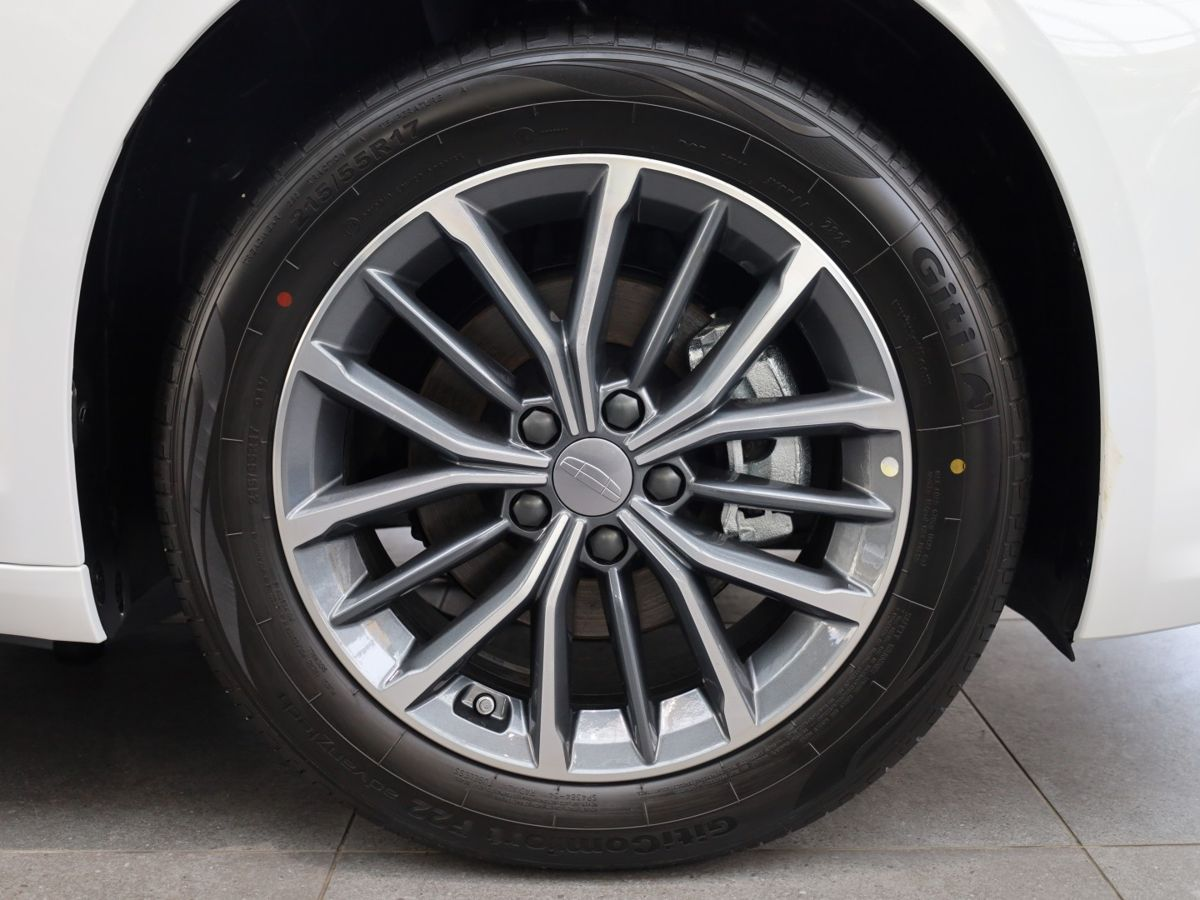 Geely Preface I, Crystal White / Белый, 3020000 рублей, вид 7