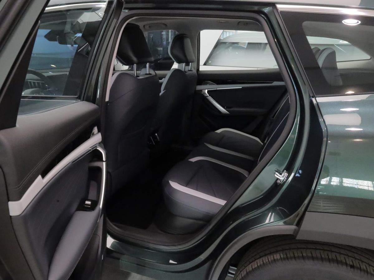 Geely Atlas II, Racing Green / Зеленый металлик, 3669990 рублей, вид 13