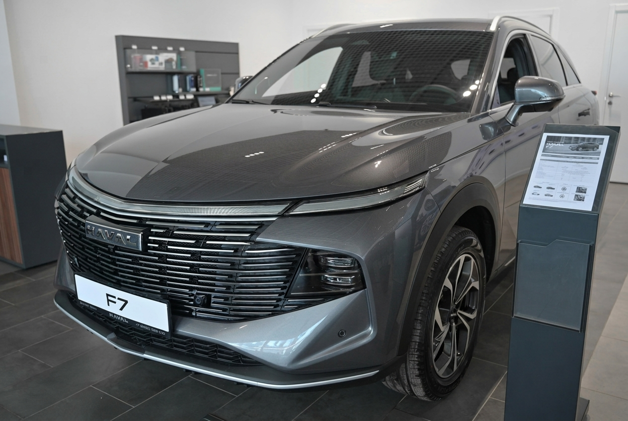 Haval F7 II, Дымчатый Жемчуг, 3799000 рублей, вид 2