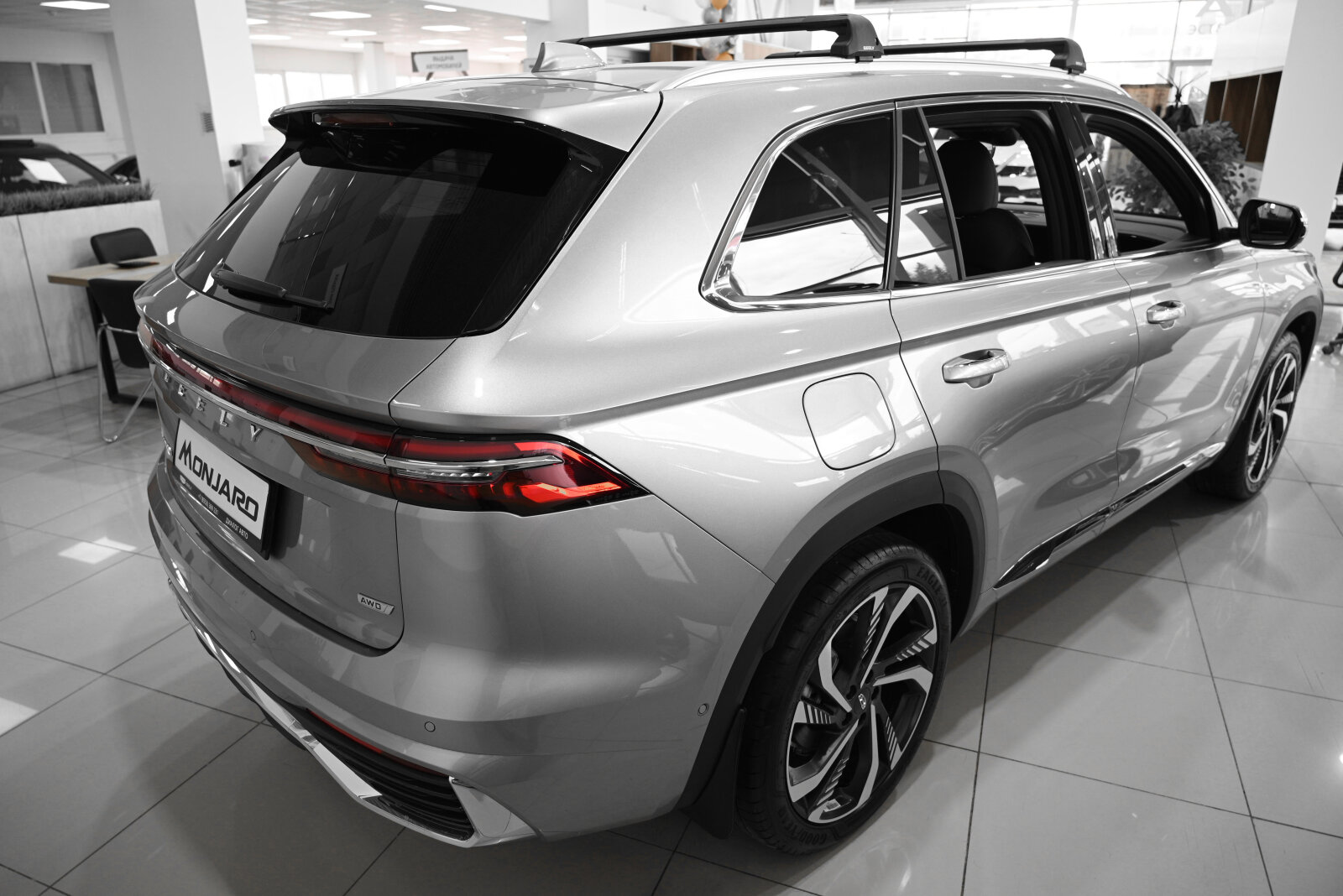 Geely Monjaro I, Aurora Silver / Серебристый металлик, 4599990 рублей, вид 5