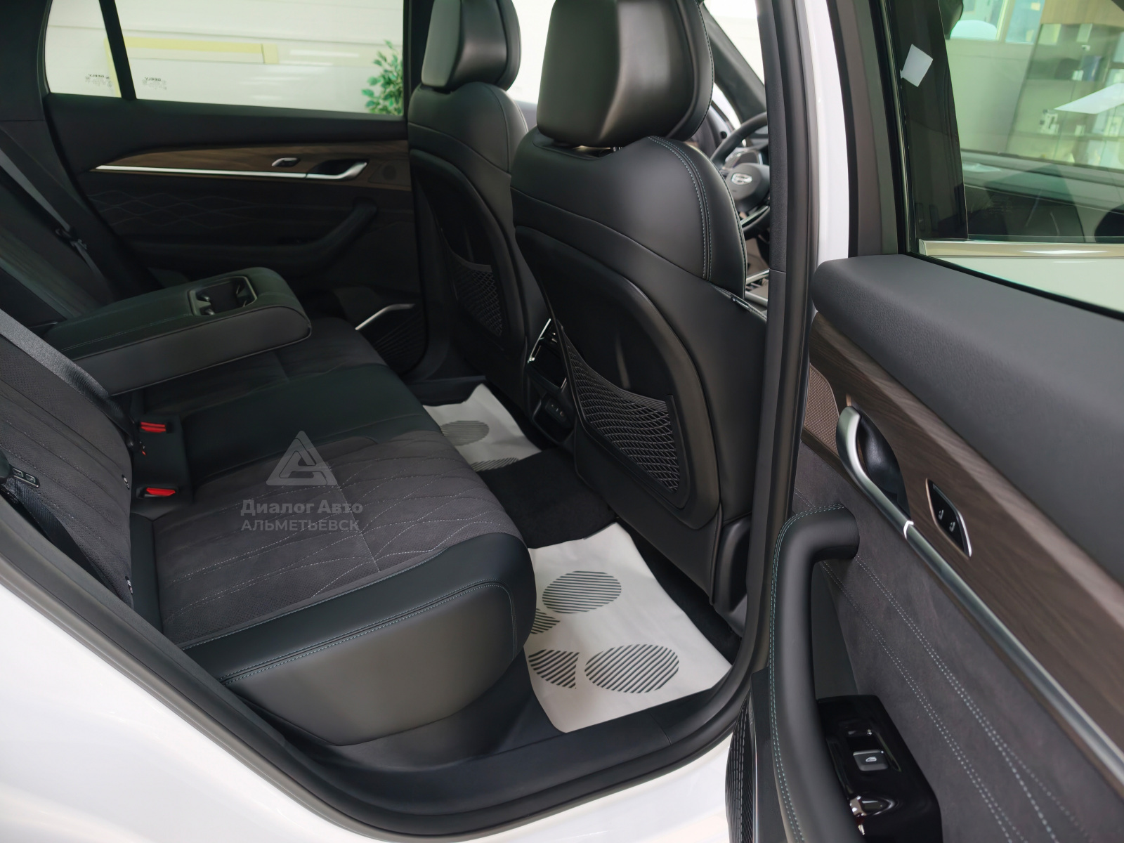 Geely Monjaro I, Oyster White / Белый металлик, 4899990 рублей, вид 14
