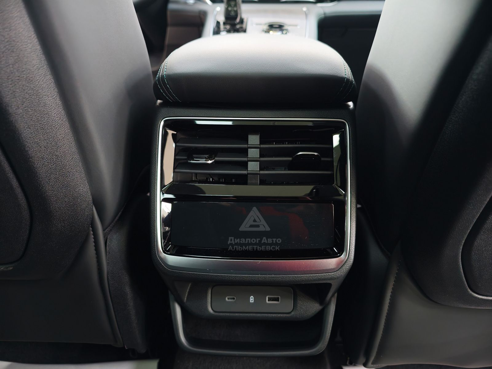 Geely Monjaro I, Oyster White / Белый металлик, 4899990 рублей, вид 15