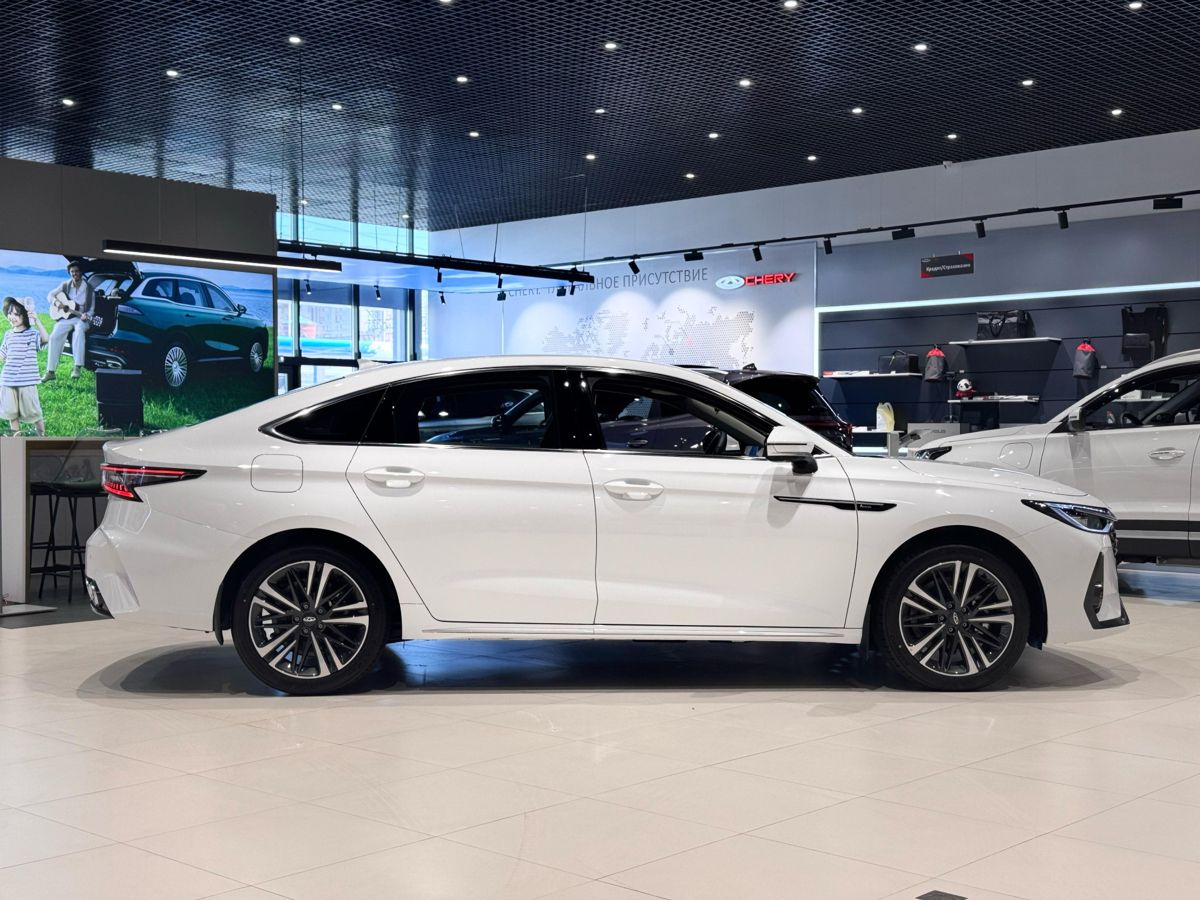 Chery Arrizo 8 I, Искрящийся белый, 2250000 рублей, вид 4