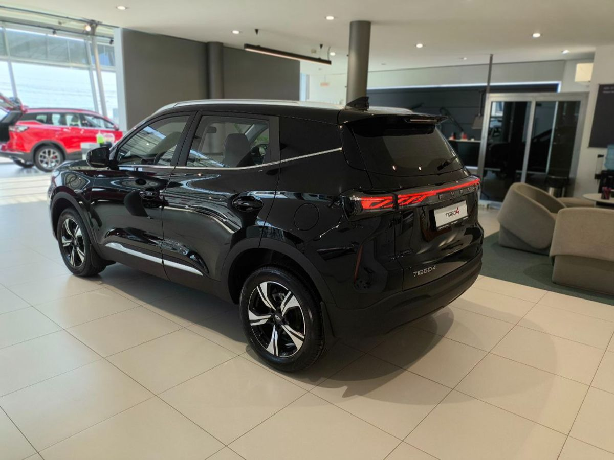 Chery Tiggo 4 I Рестайлинг 2, Глубокий черный, 2099000 рублей, вид 16