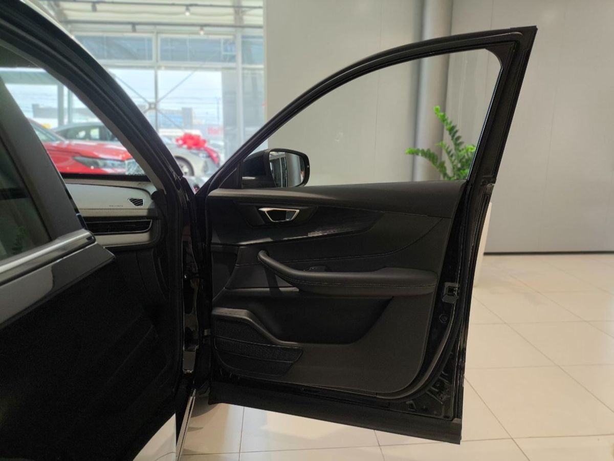 Chery Tiggo 4 I Рестайлинг 2, Глубокий черный, 2099000 рублей, вид 8
