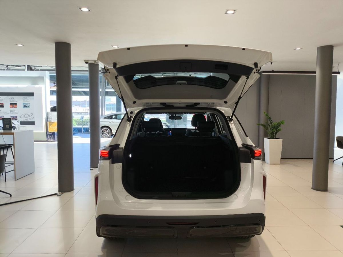 Chery Tiggo 7L I, Искрящийся белый, 2529000 рублей, вид 7