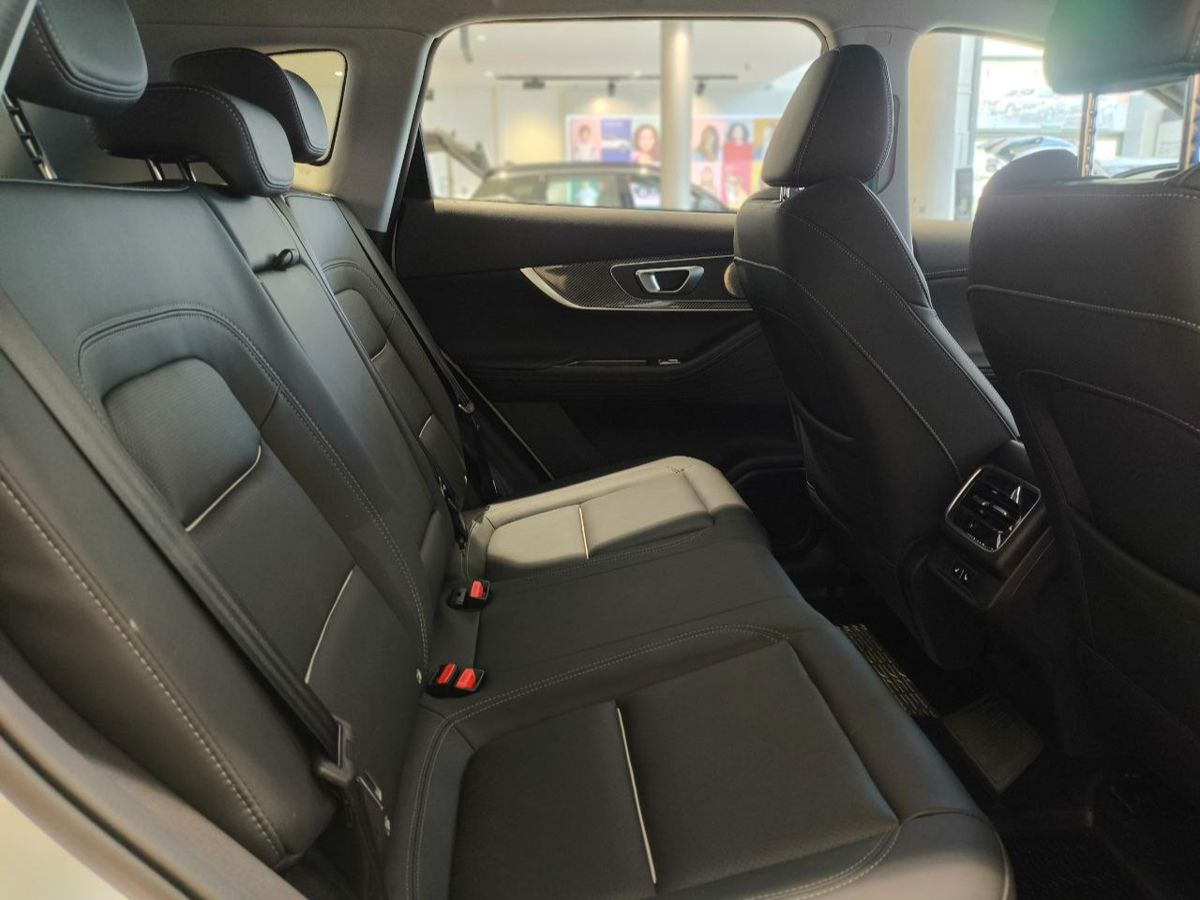 Chery Tiggo 7L I, Искрящийся белый, 2529000 рублей, вид 13