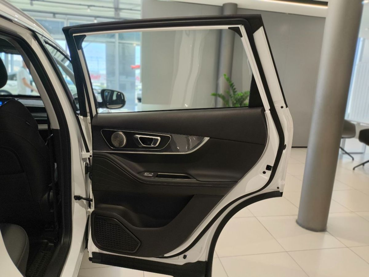 Chery Tiggo 7L I, Искрящийся белый, 2184750 рублей, вид 4