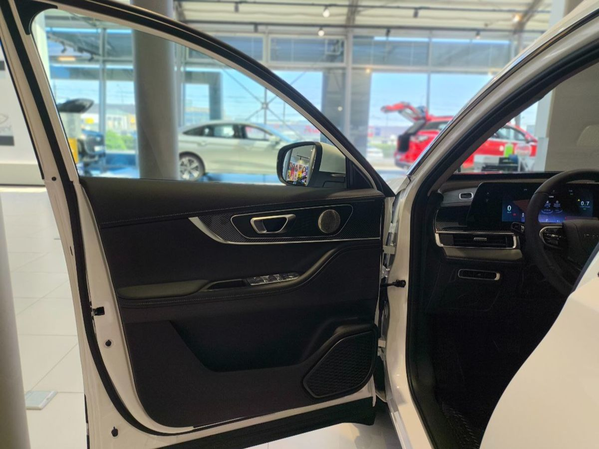 Chery Tiggo 7L I, Искрящийся белый, 2529000 рублей, вид 15
