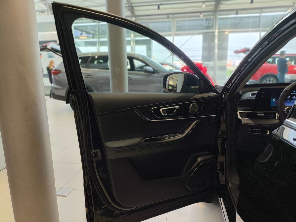 Chery Tiggo 7L I, Глубокий черный, 2184750 рублей, вид 12