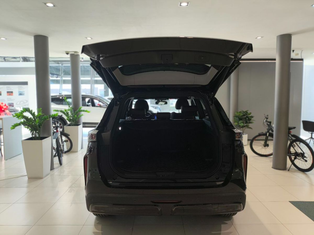 Chery Tiggo 7L I, Глубокий черный, 2359000 рублей, вид 7