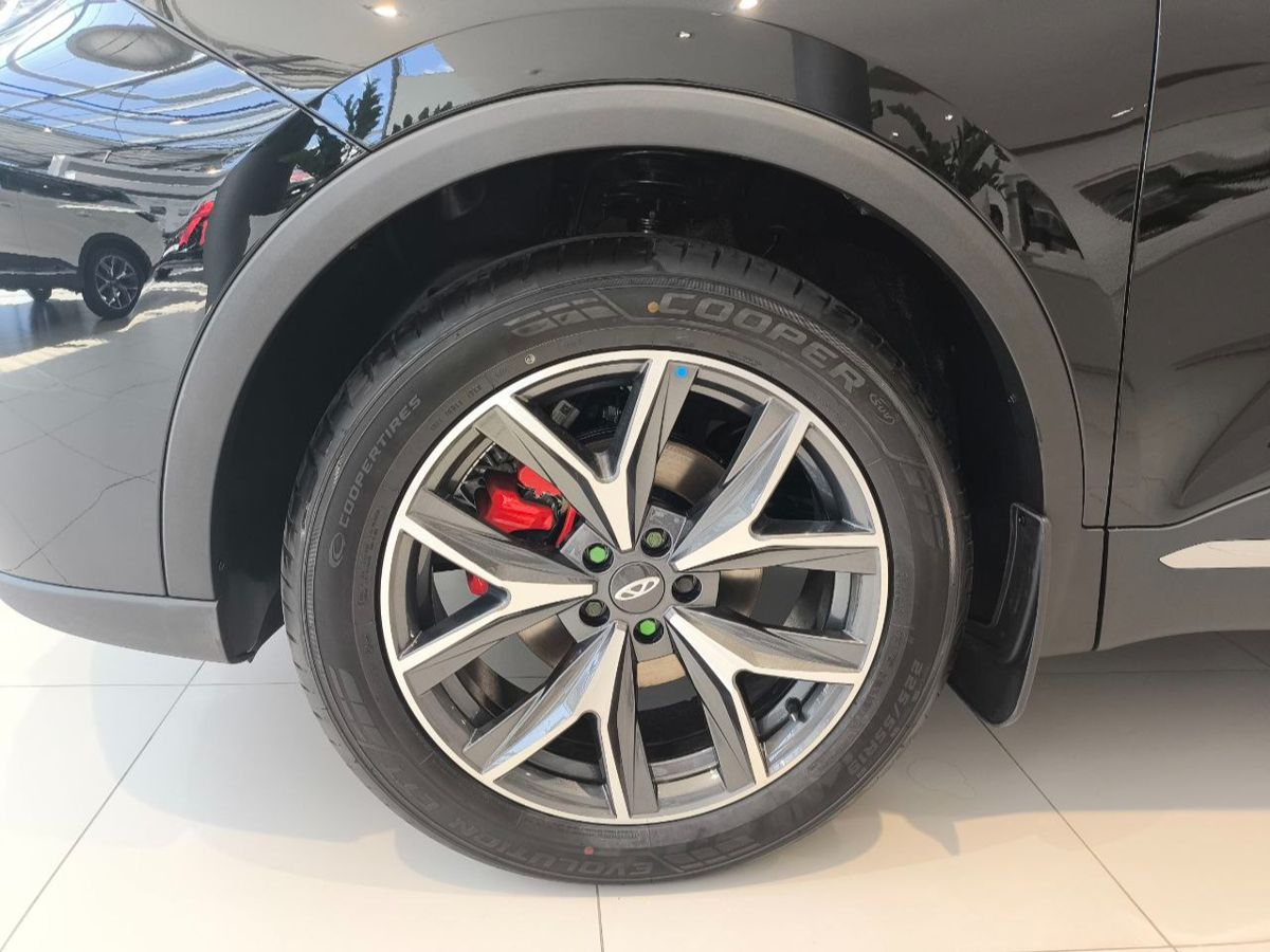 Chery Tiggo 7L I, Глубокий черный, 2359000 рублей, вид 16