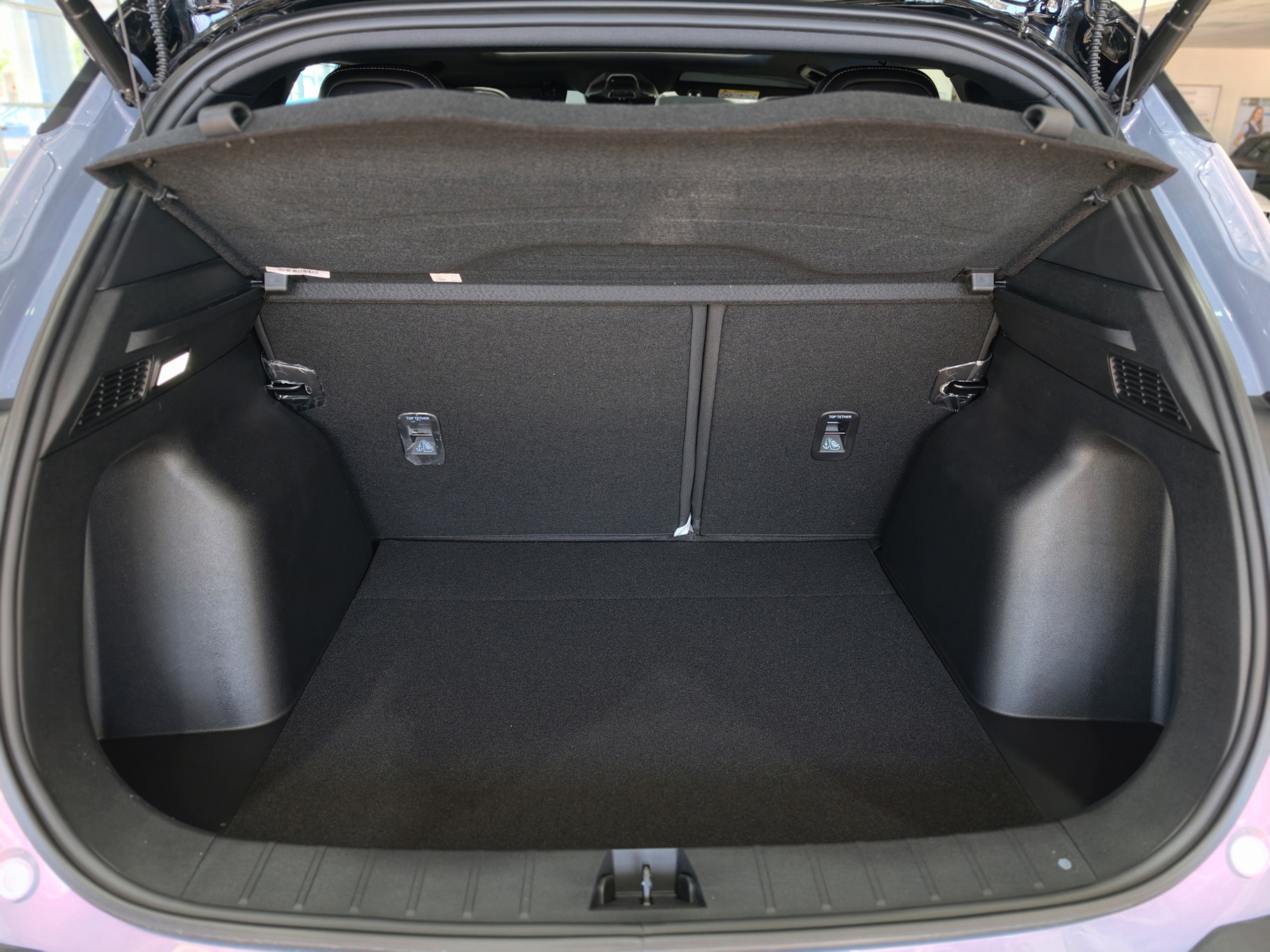Geely Coolray I Рестайлинг 2, Unicorn Grey / Лиловый перламутр, 2589990 рублей, вид 16