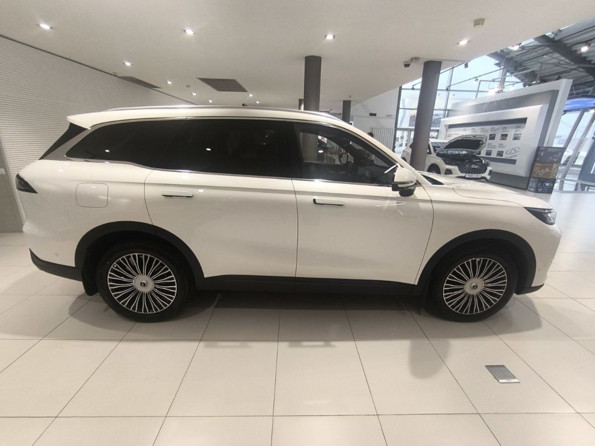 Chery Tiggo 9 I, Искрящийся белый, 3338900 рублей, вид 14