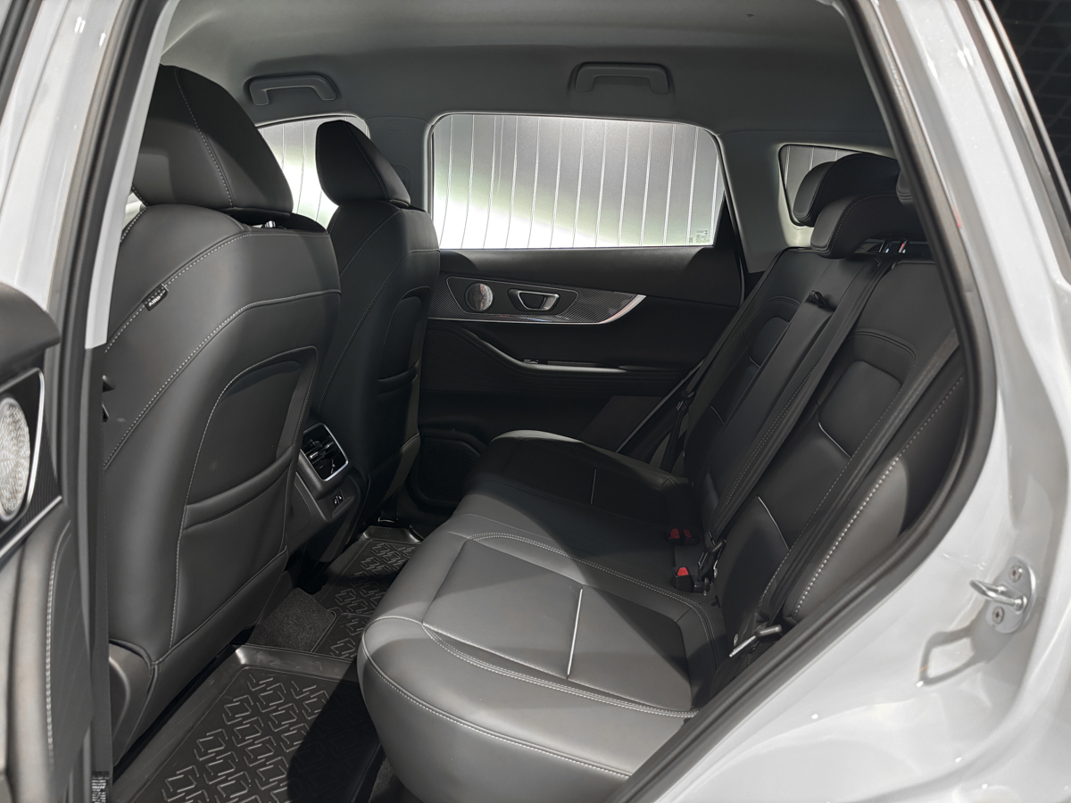 Chery Tiggo 7L I, Искрящийся белый, 1920000 рублей, вид 17