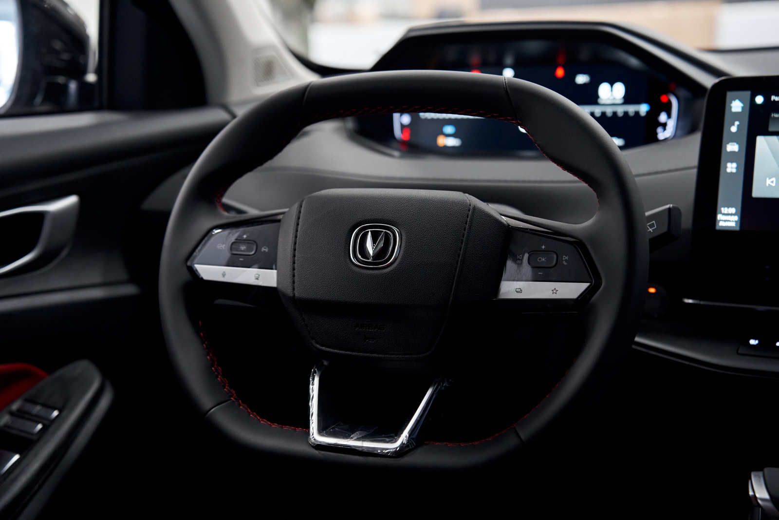Changan UNI-S I, Звездный серый, 2349900 рублей, вид 9