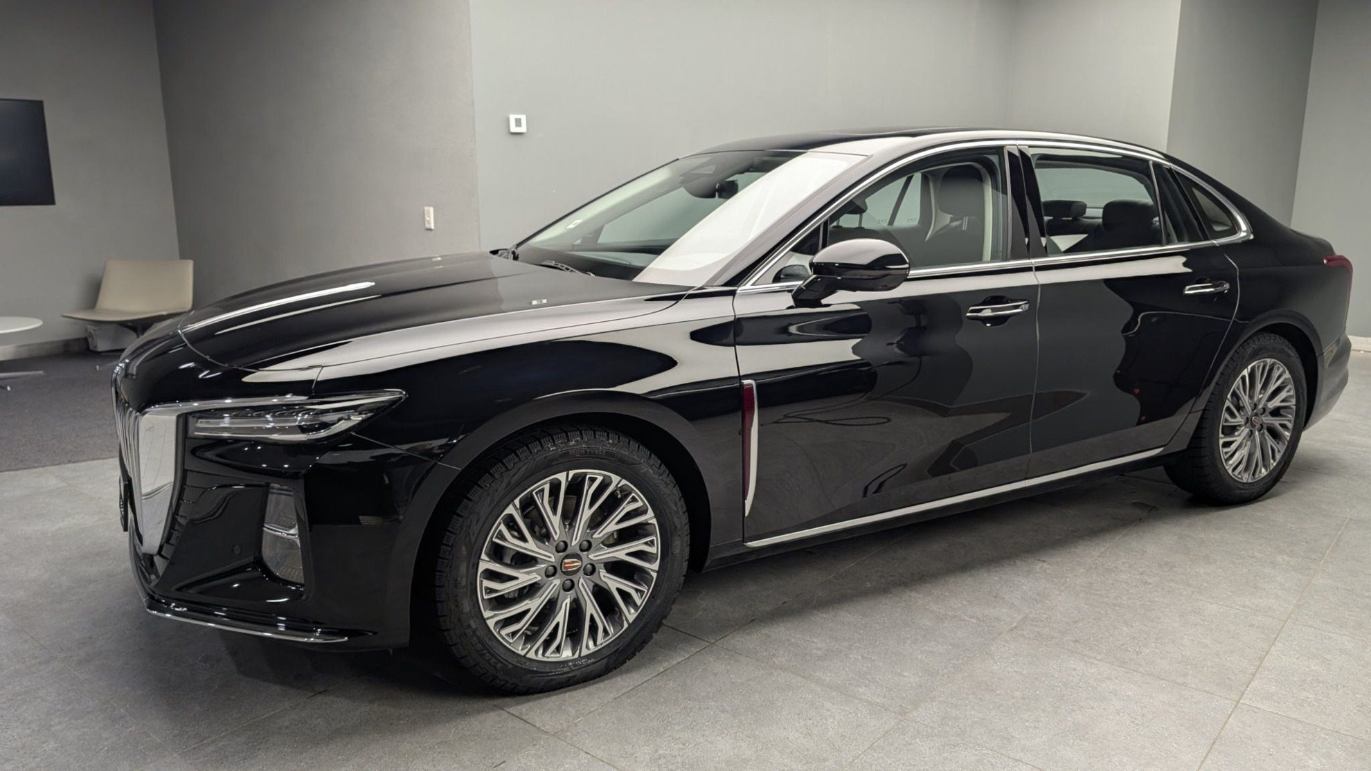 Hongqi H5 II, Черный / Dark Night, 5050000 рублей, вид 2