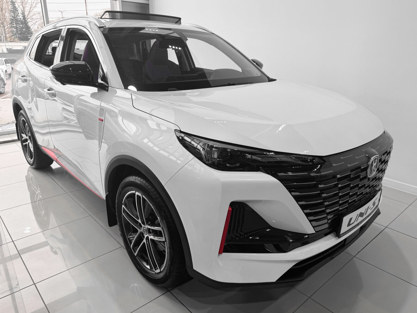 Changan UNI-S I, Перламутровый белый, 2224930 рублей, вид 6