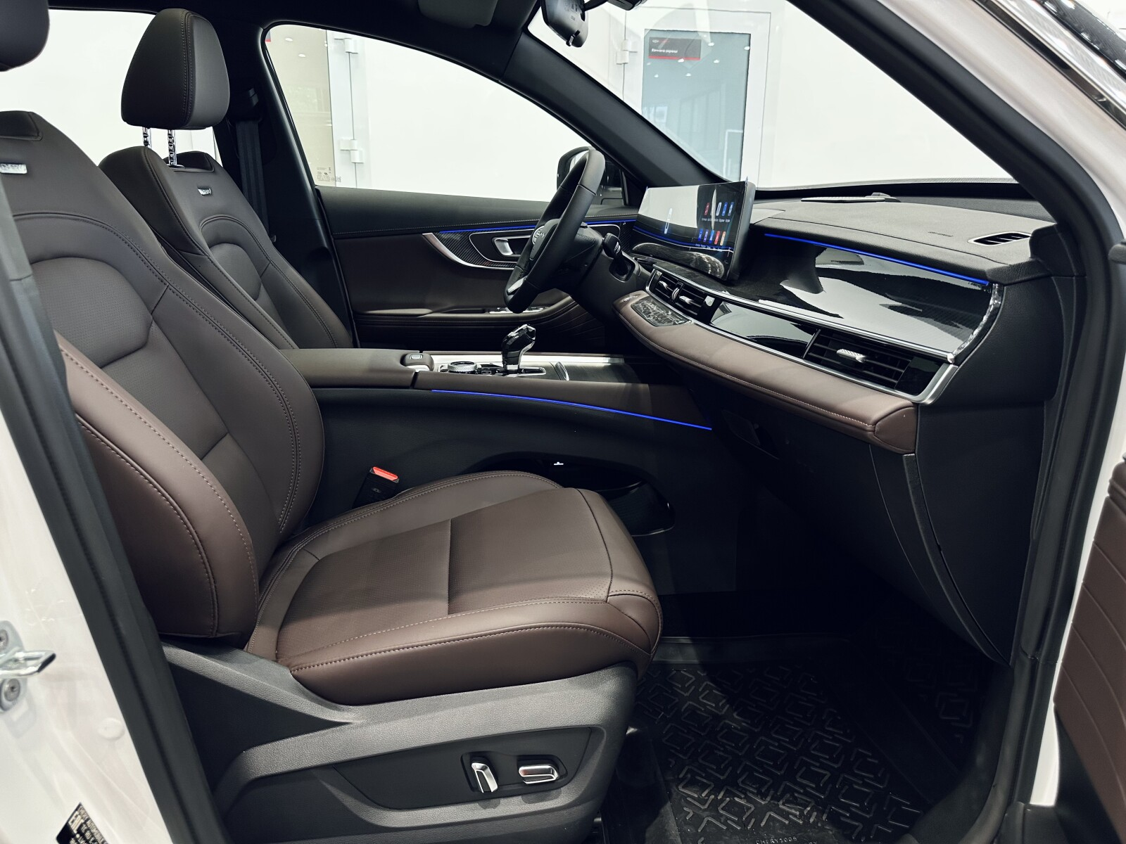 Chery Tiggo 7L I, Искрящийся белый, 2277600 рублей, вид 9