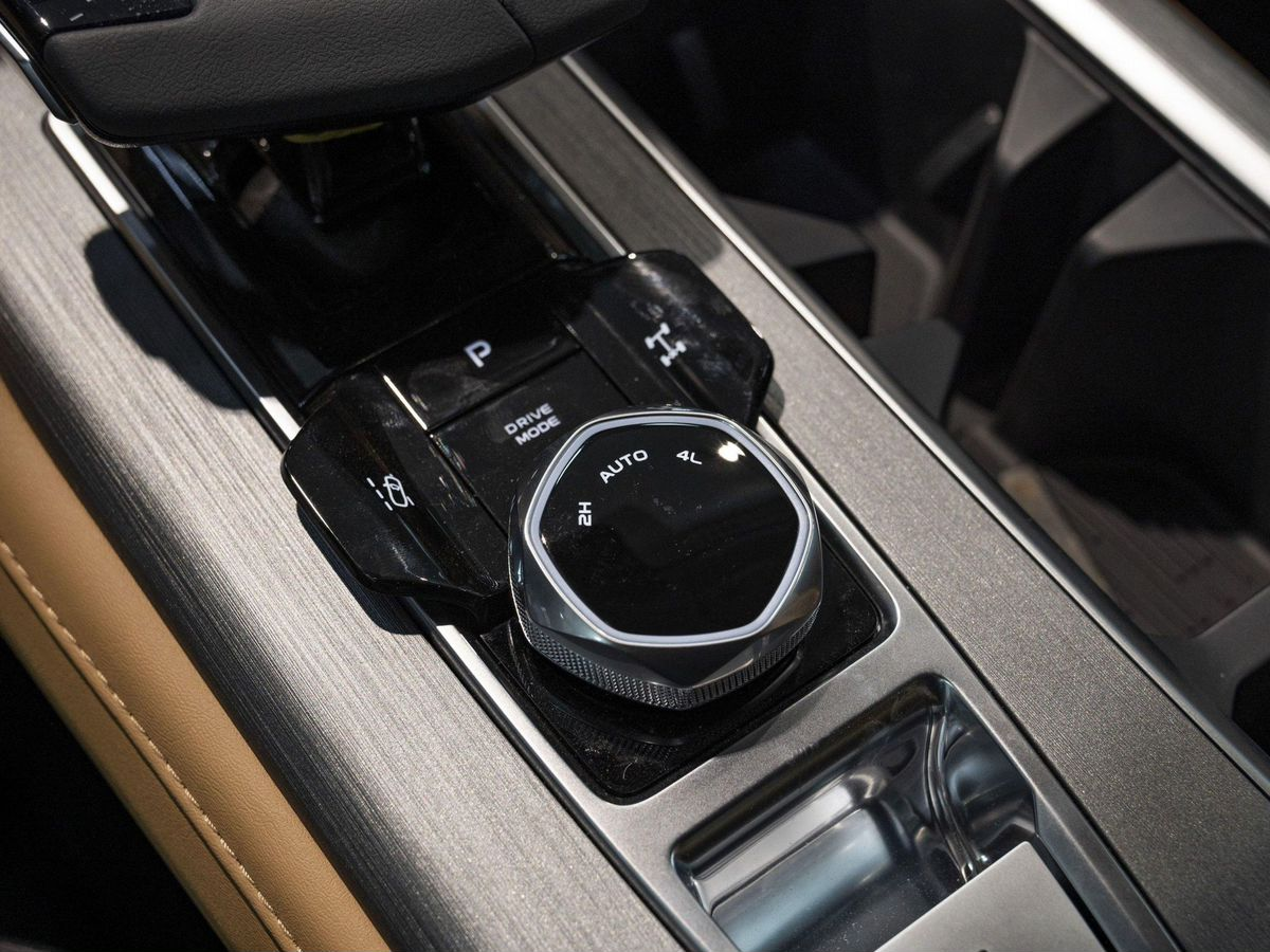 Changan Hunter Plus I, Рубиновый красный, 3222765 рублей, вид 17