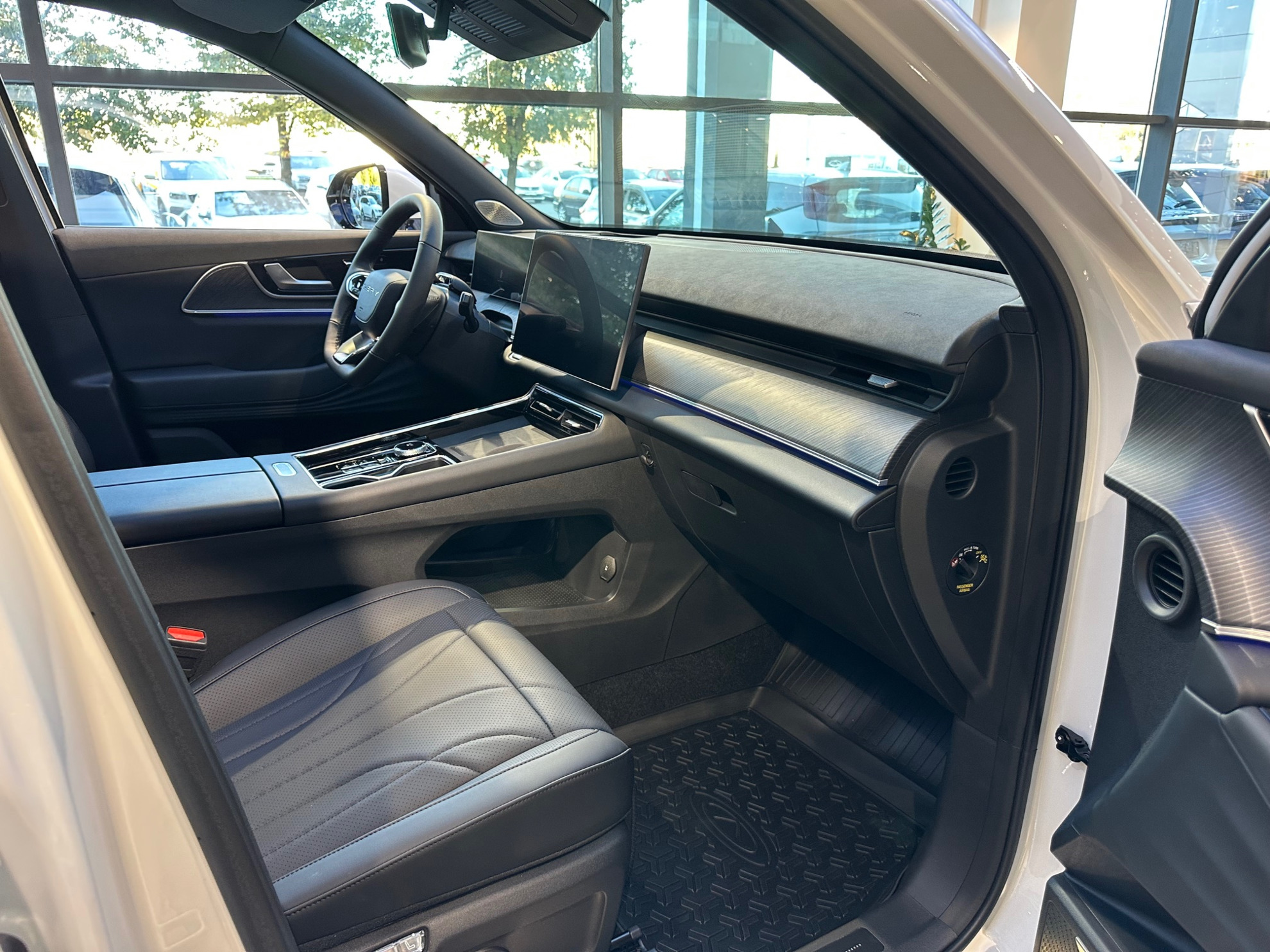 Chery Tiggo 9 I, Глубокий черный, 3205000 рублей, вид 8