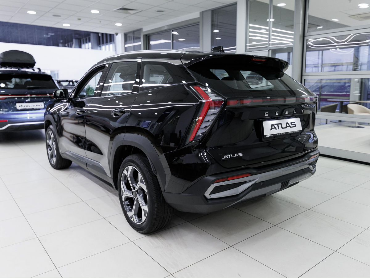 Geely Atlas II, Unbounded Black / Черный металлик, 2429990 рублей, вид 5