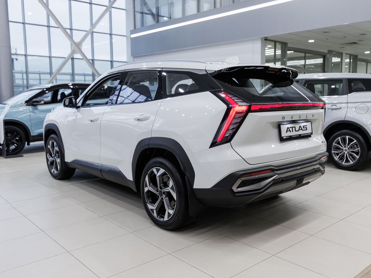 Geely Atlas II, Moonlight White / Белый, 2914990 рублей, вид 5