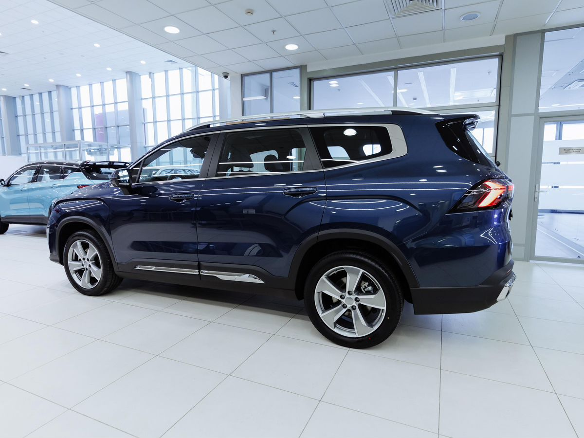 Geely Okavango I Рестайлинг, Indigo Blue / Синий металлик, 2826990 рублей, вид 2