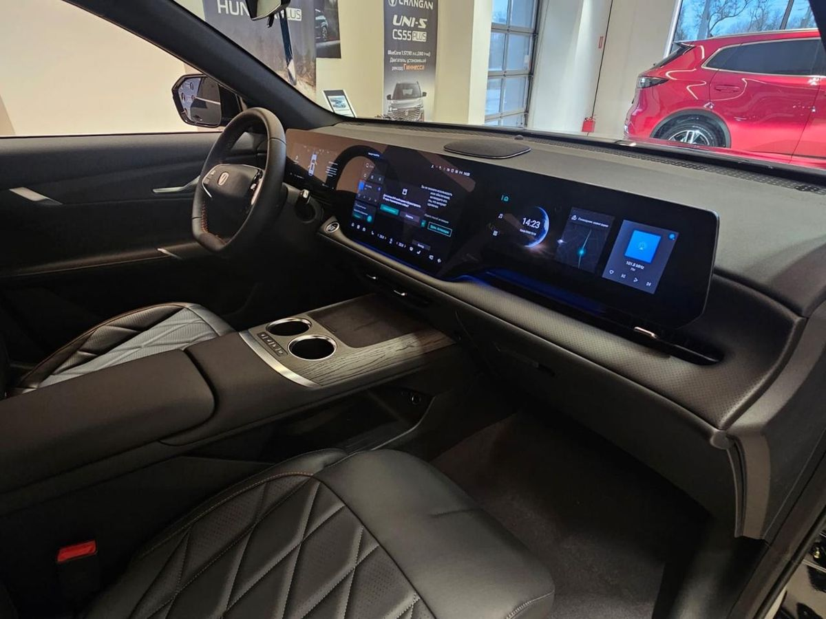 Changan CS75 Plus IV, Глубокий черный, 3299900 рублей, вид 12