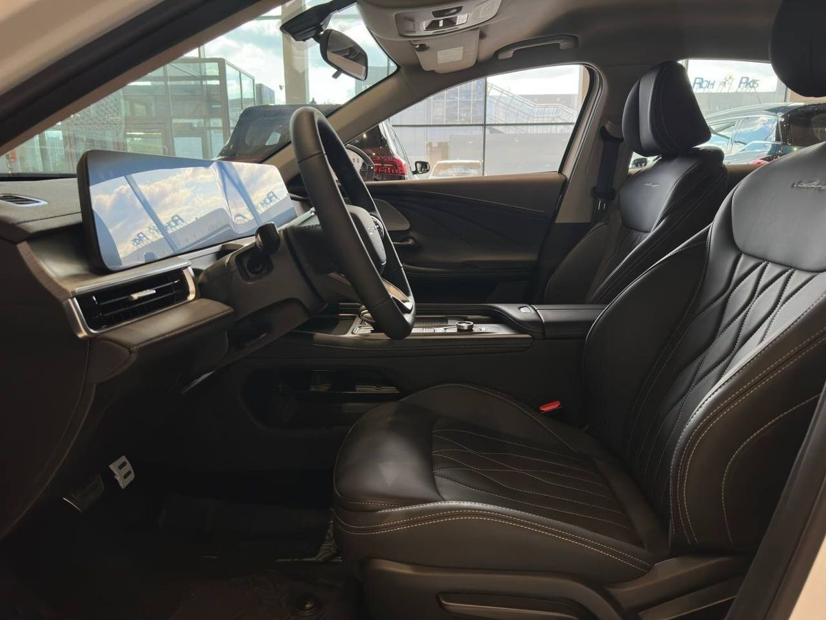 Chery Arrizo 8 I, Искрящийся белый, 2150000 рублей, вид 6